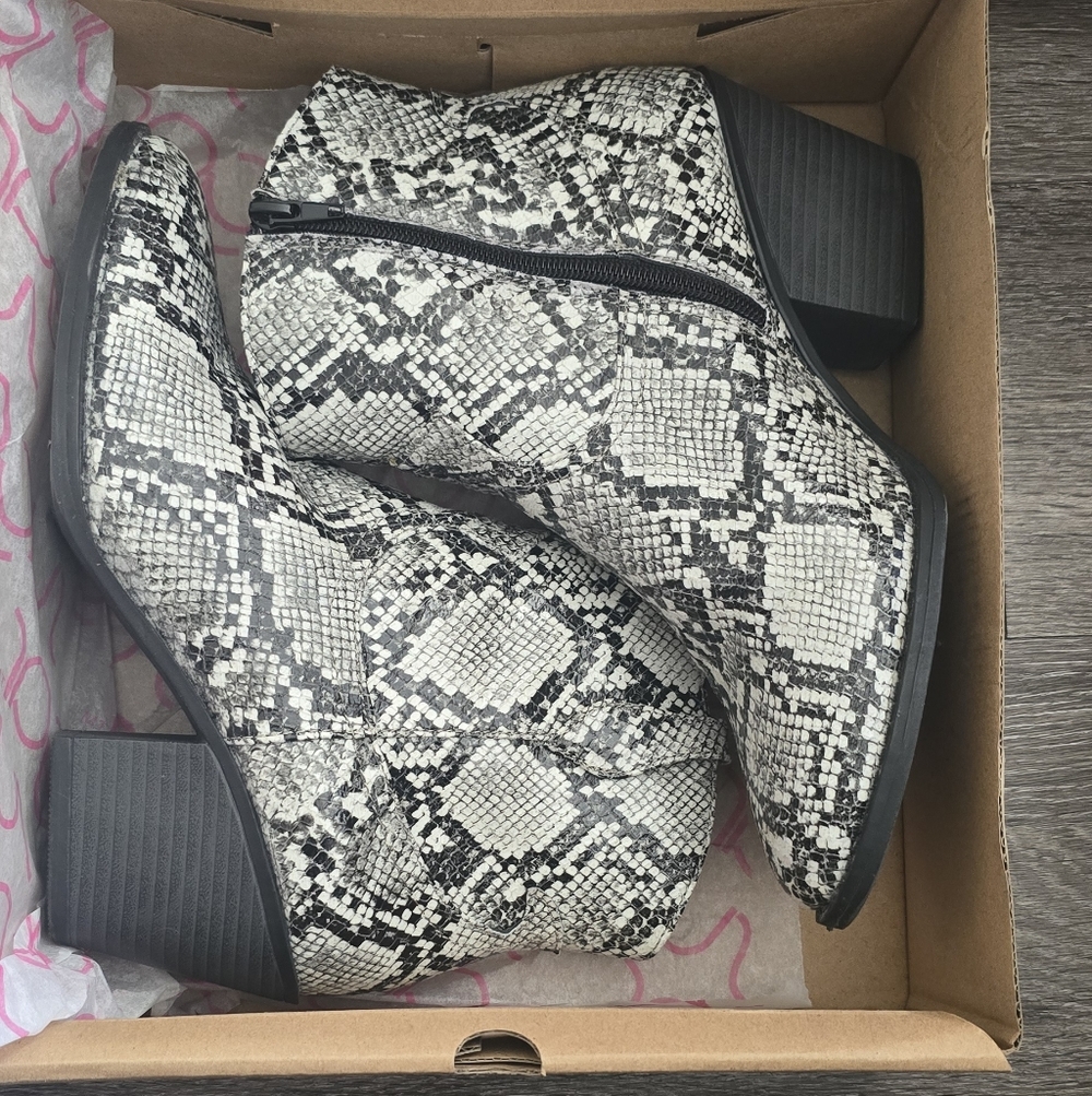 Sugar Tan Shoe Box